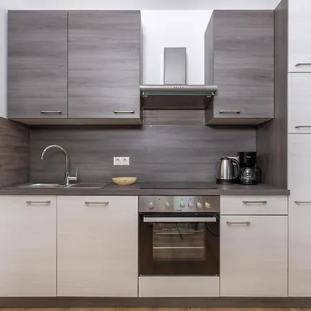 Apartment In With Kitchen Malinska