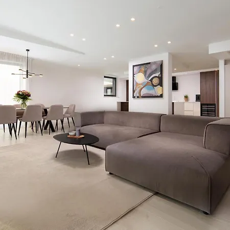 Cozy Apartment In Malinska With Kitchen Appartamento Malinska