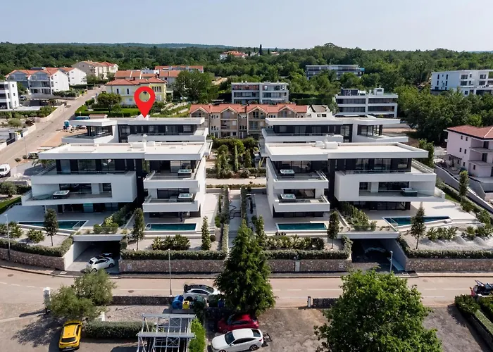 Cozy Apartment In Malinska With Kitchen *