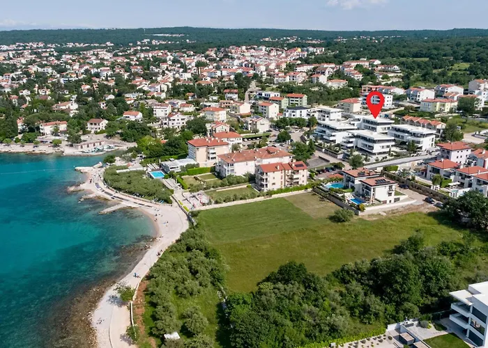 Cozy Apartment In Malinska With Kitchen