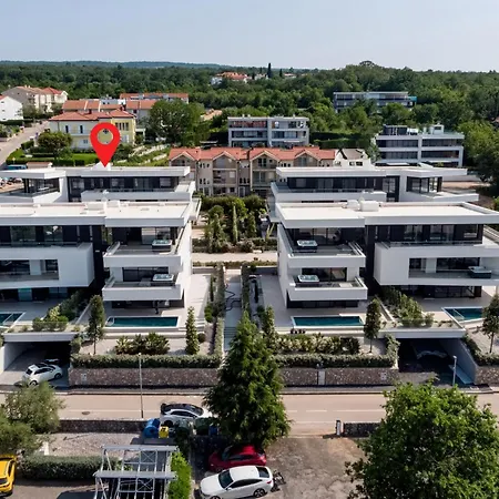 Amazing Apartment In Malinska With House Sea View *